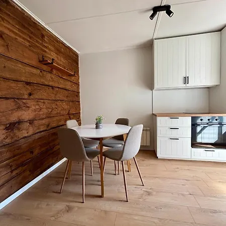 Bright & Quiet Near Centre 아파트 탈린